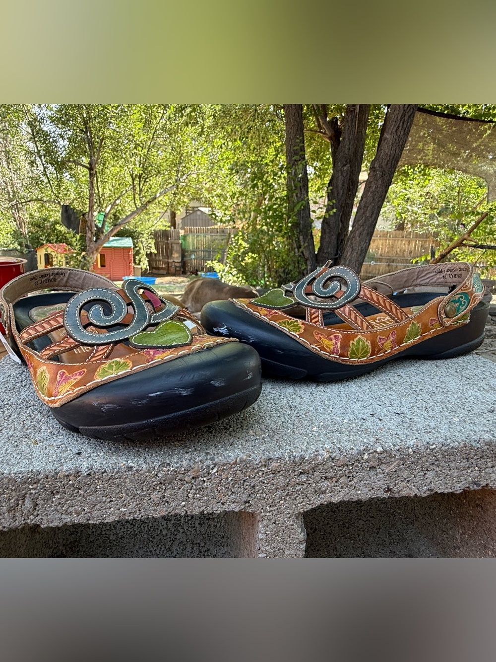 L'Artiste by Spring Step Bombay slingback clogs hand-painted leather cutouts - Picture 2 of 8